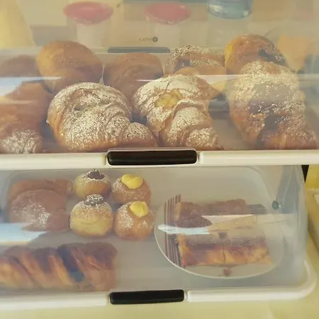 לינה וארוחת בוקר Mariposa