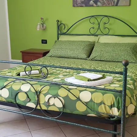 לינה וארוחת בוקר Mariposa