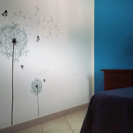 לינה וארוחת בוקר Mariposa 3*