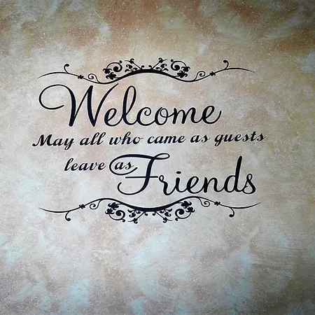 לינה וארוחת בוקר Mariposa 3*